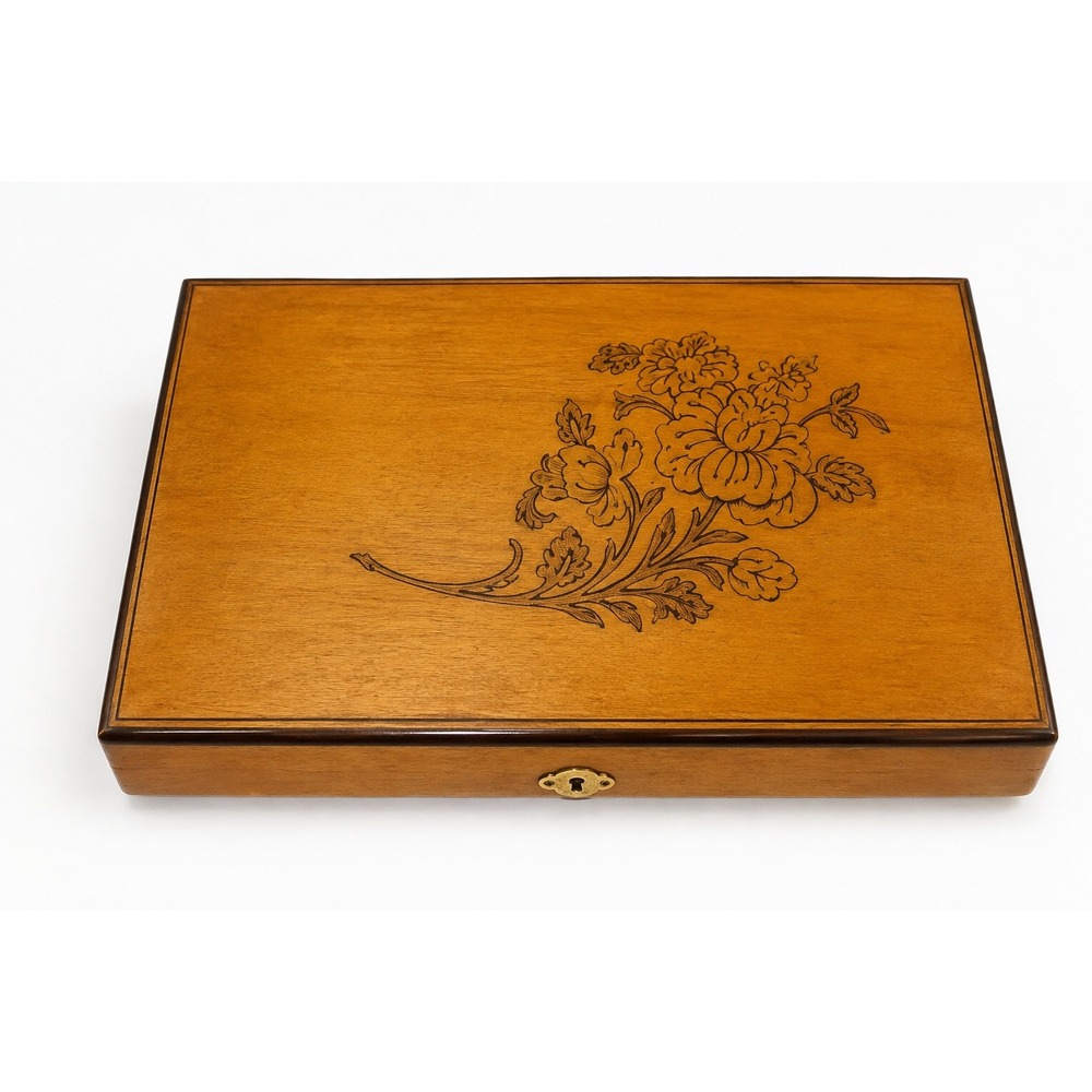 Vintage Sorrento style Italian Bird's Eye Maple Floral Music Jewelry Box Italy